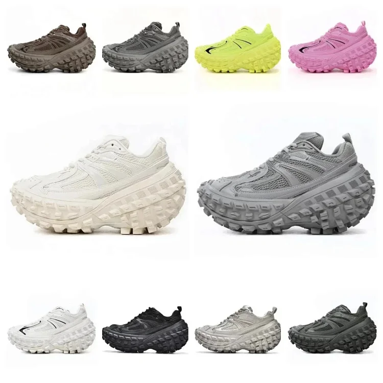 Balenciaga 7387054536