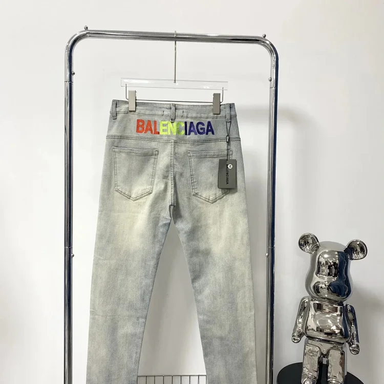 BALENCIAGA 7464959840
