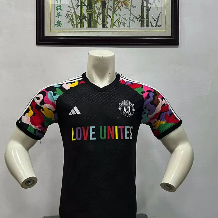 Adidas 7468912326