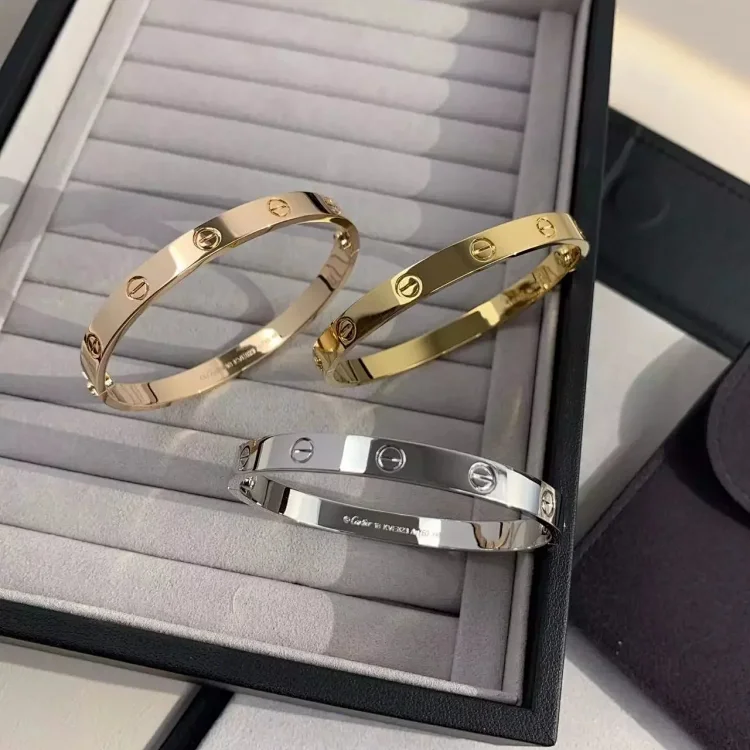 Classic Bracelet 7468708965