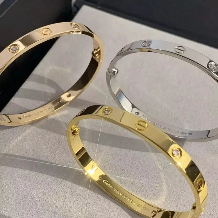 Classic Bracelet 7468785921
