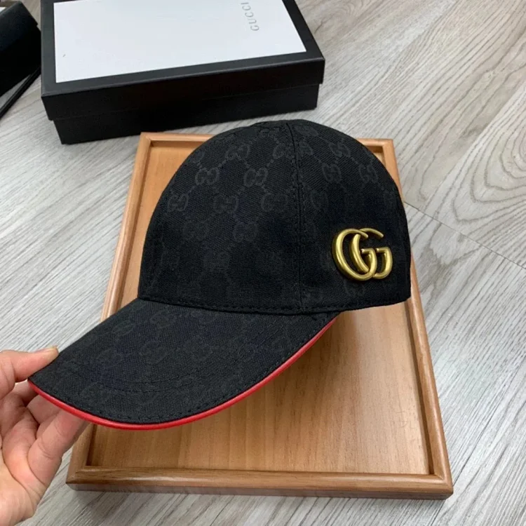 GUCCI 7468799717