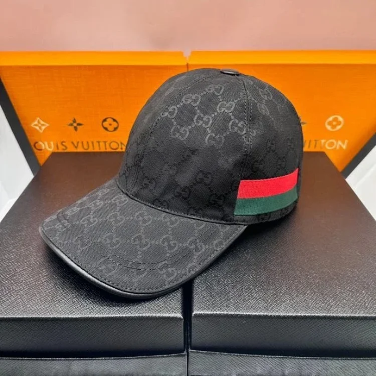 GUCCI 7468774025