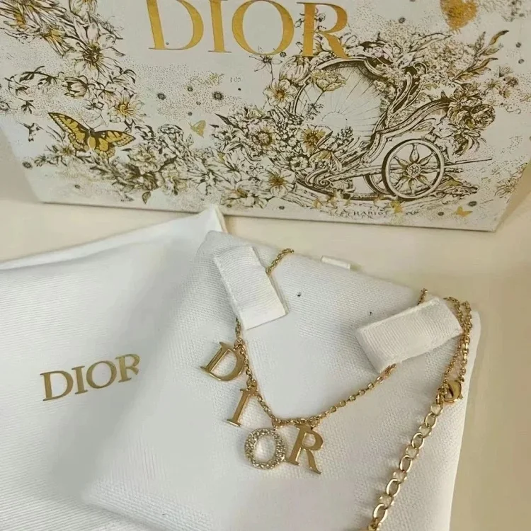 DIOR 7489887780